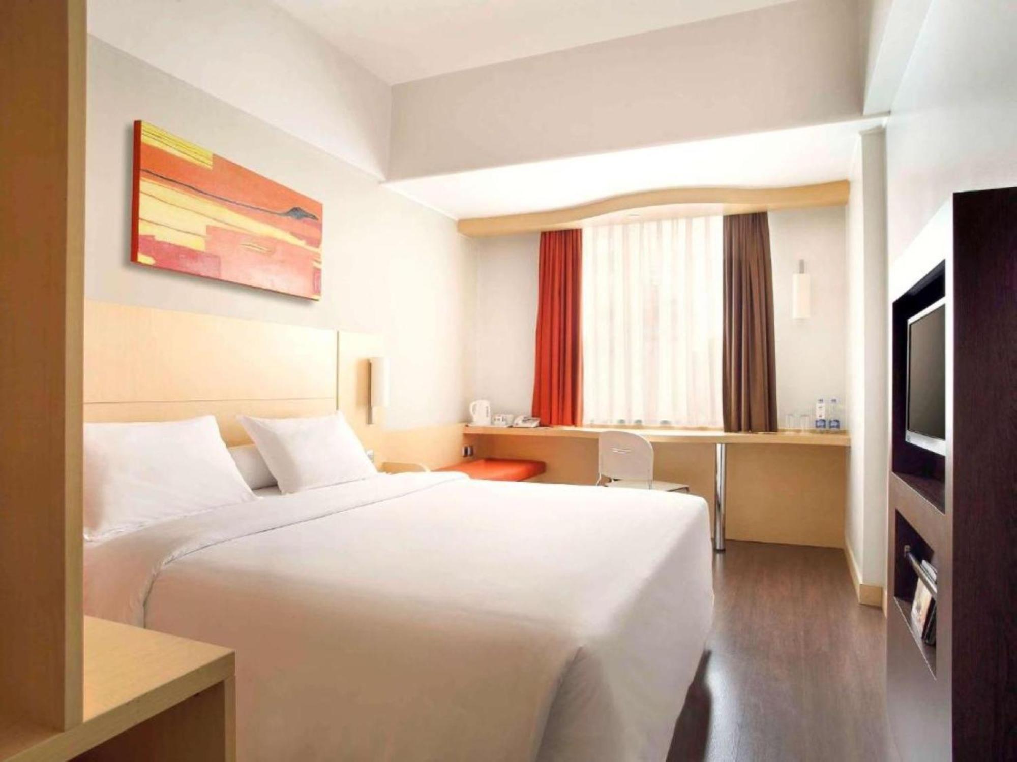 Horison Arcadia Wahid Hasyim Hotel Jakarta Exterior photo