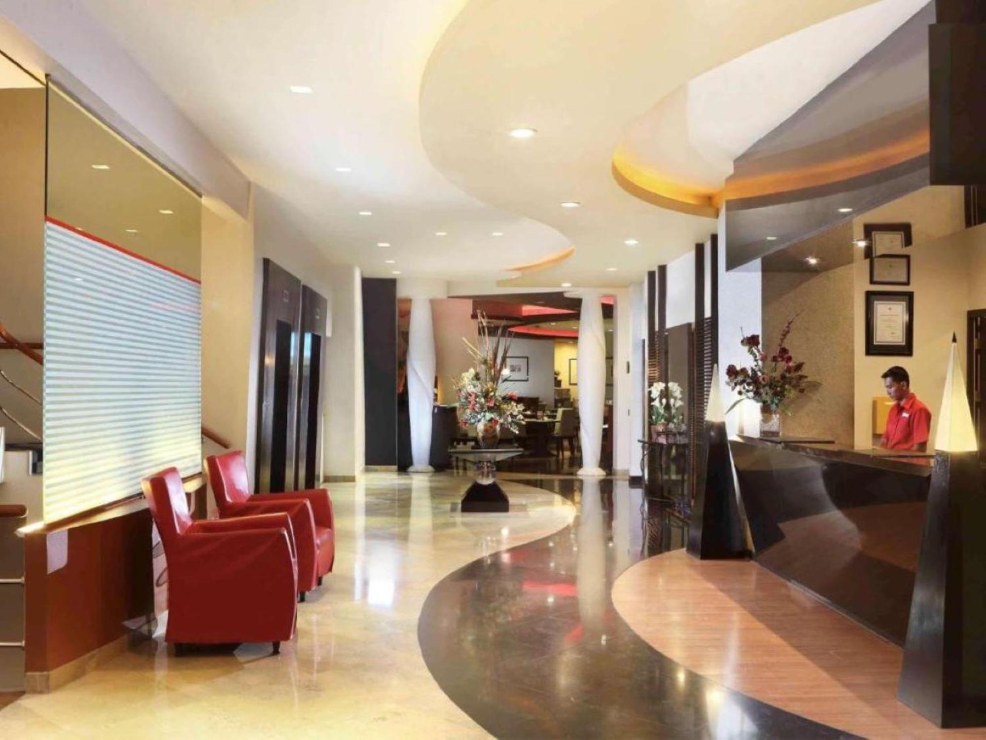 Horison Arcadia Wahid Hasyim Hotel Jakarta Exterior photo